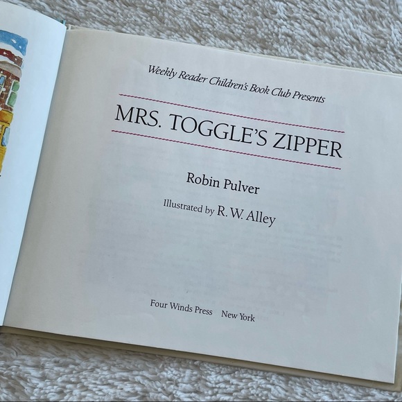 Mrs. Toggles Zipper by Robin Pulver 1990 1st Edition Hardcover R.W. Alley Vtg - Picture 4 of 9
